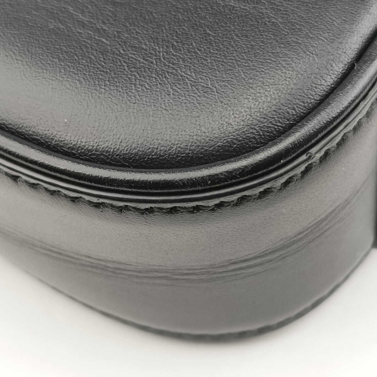 Secondhand Yves Saint Laurent LE 5 a 7 Hobo Black Leather 710318 handbag | stylenewstar