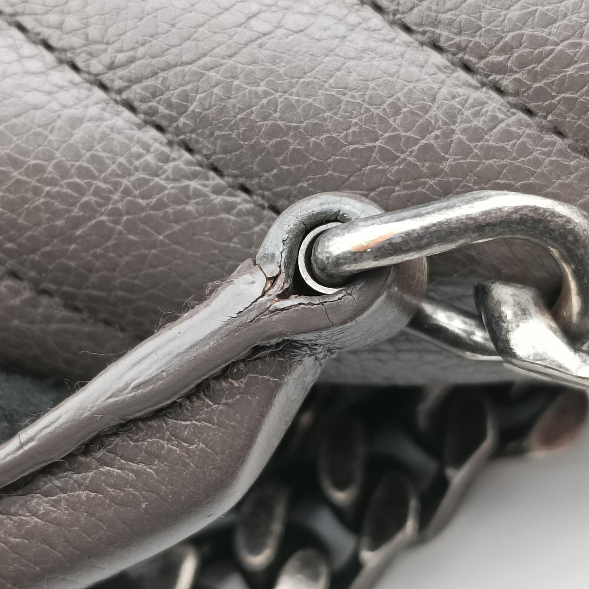 Pre-owned Yves Saint Laurent COLLEGE Grey Leather 428056 shoulderbag | stylenewstar