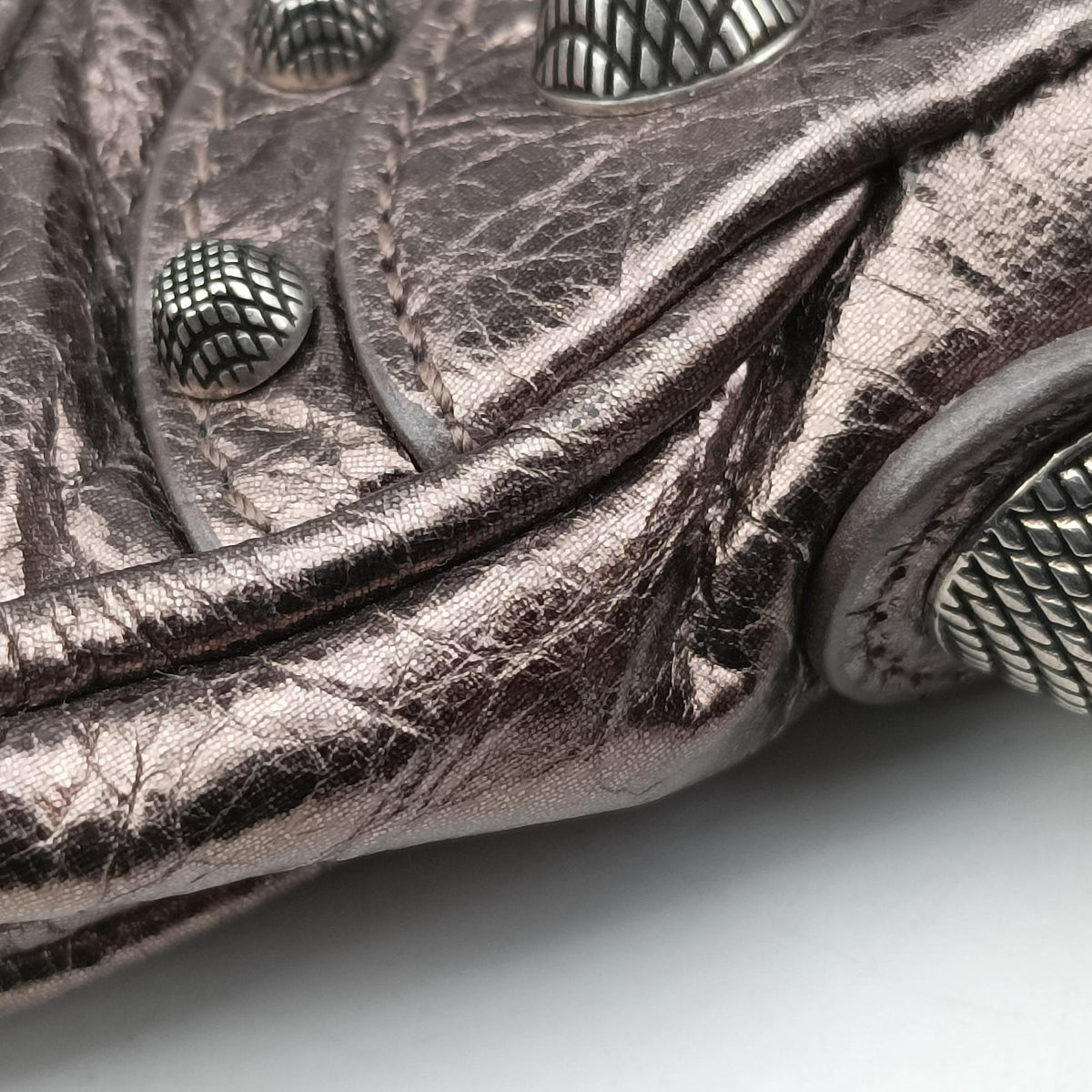 Pre-owned Balenciaga Le Cagole Silver lambskin  shoulderbag | stylenewstar