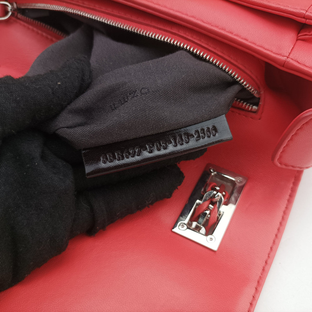 Pre-owned Fendi Be Baguette Red Leather 8BR677 shoulderbag | stylenewstar