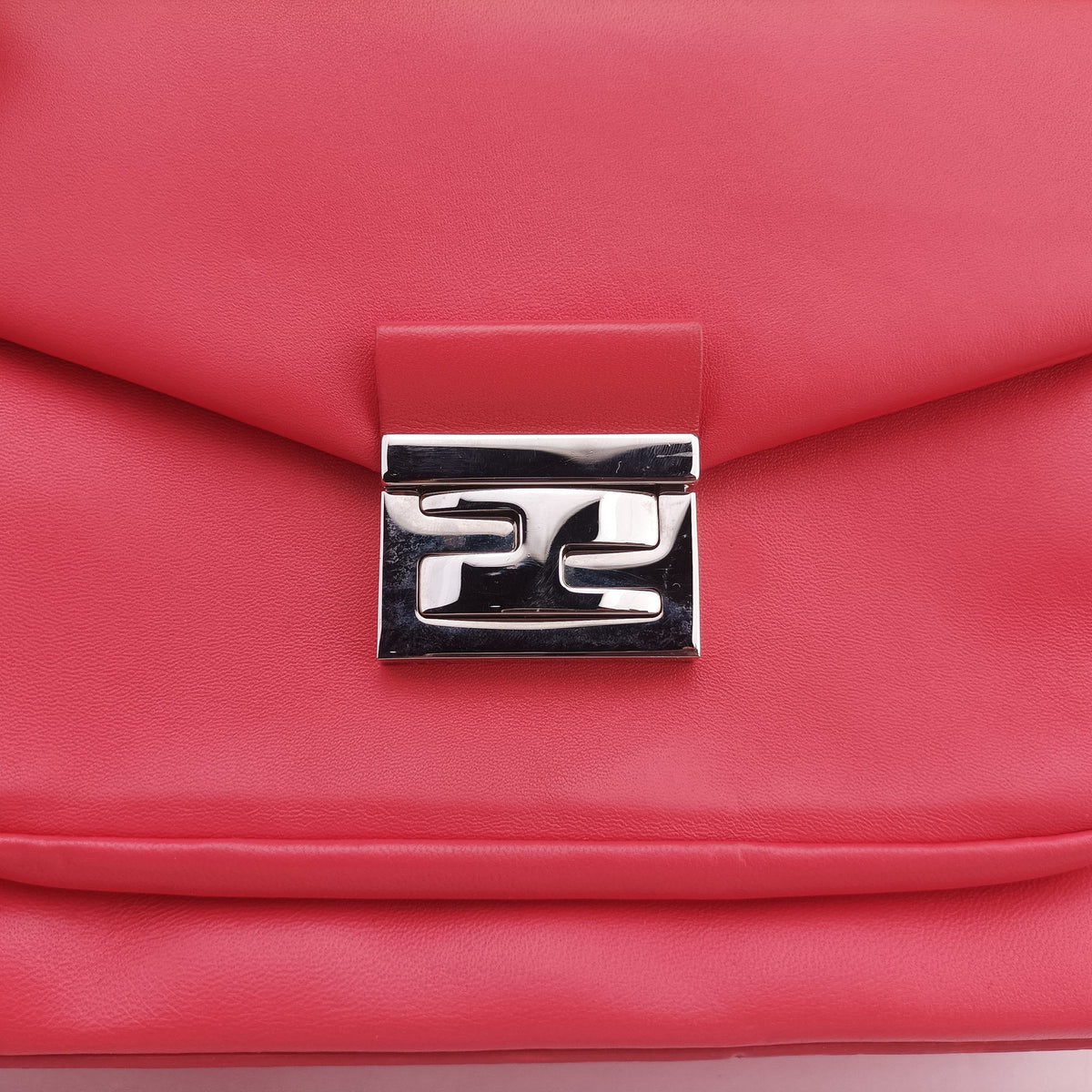 Pre-owned Fendi Be Baguette Red Leather 8BR677 shoulderbag | stylenewstar