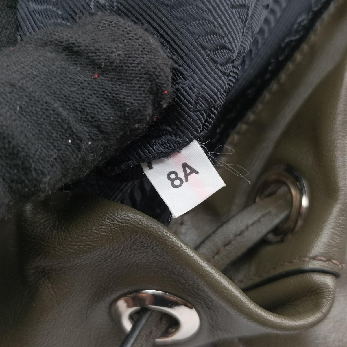 Pre-owned Prada Triangle logo Green Leather BZ032L backpack/rucksack | stylenewstar