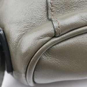 Pre-owned Prada Triangle logo Green Leather BZ032L backpack/rucksack | stylenewstar