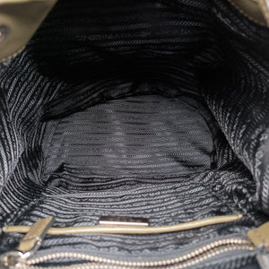 Pre-owned Prada Triangle logo Green Leather BZ032L backpack/rucksack | stylenewstar