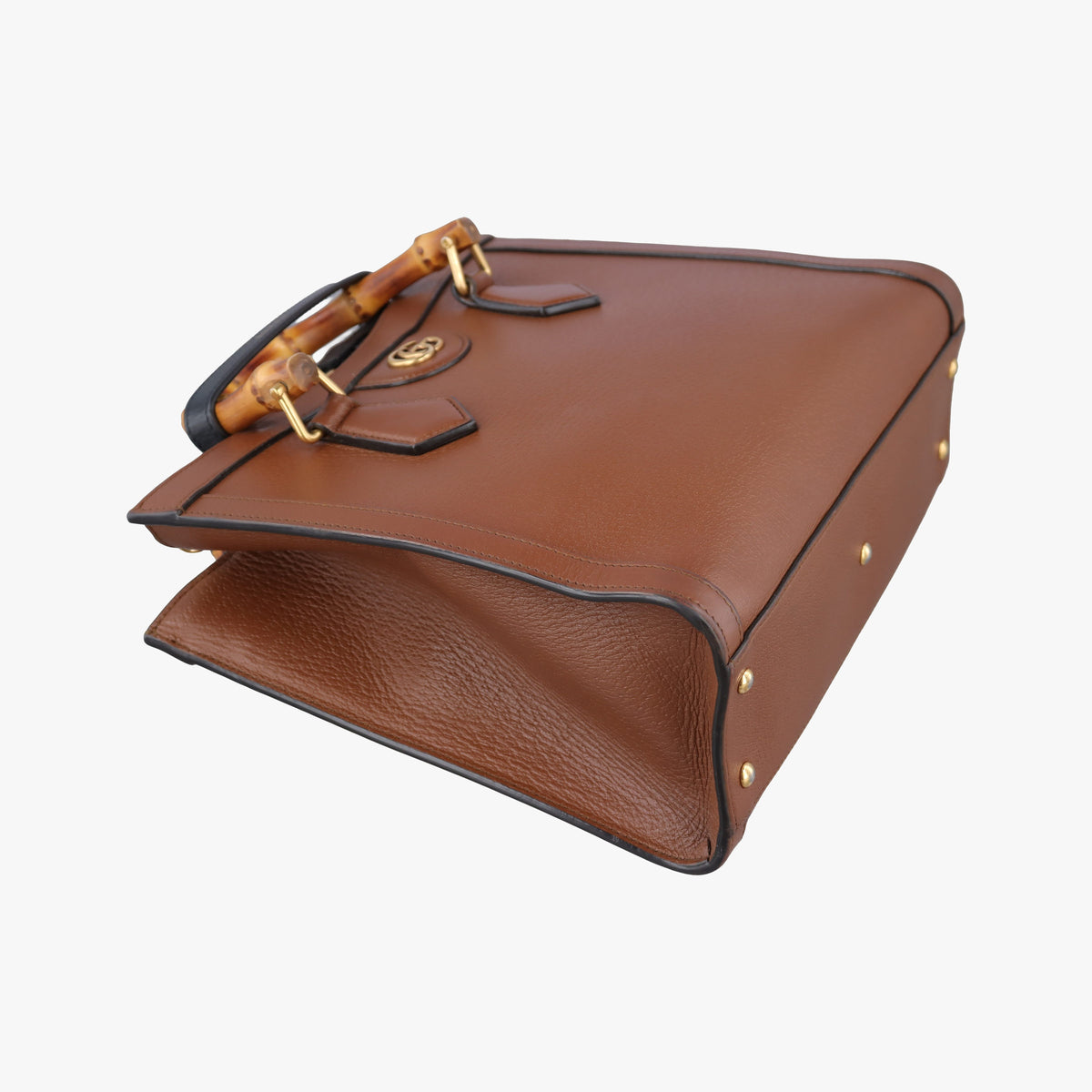 Pre-owned Gucci Diana Brown leather 702721 shoulderbag | stylenewstar