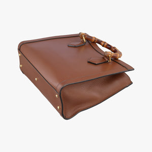 Pre-owned Gucci Diana Brown leather 702721 shoulderbag | stylenewstar