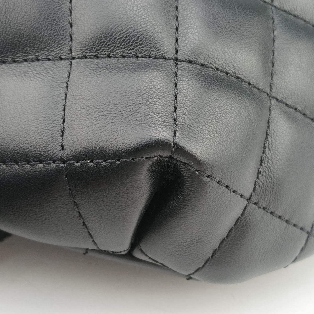 Pre-owned Chanel Uniform Black Leather  bum bag/waist bag | stylenewstar