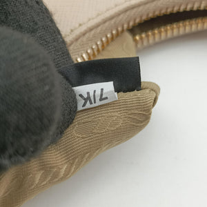 Pre-owned Prada Re-Edition 2005 Beige SAFFIANO Leather 1BH204 shoulderbag | stylenewstar
