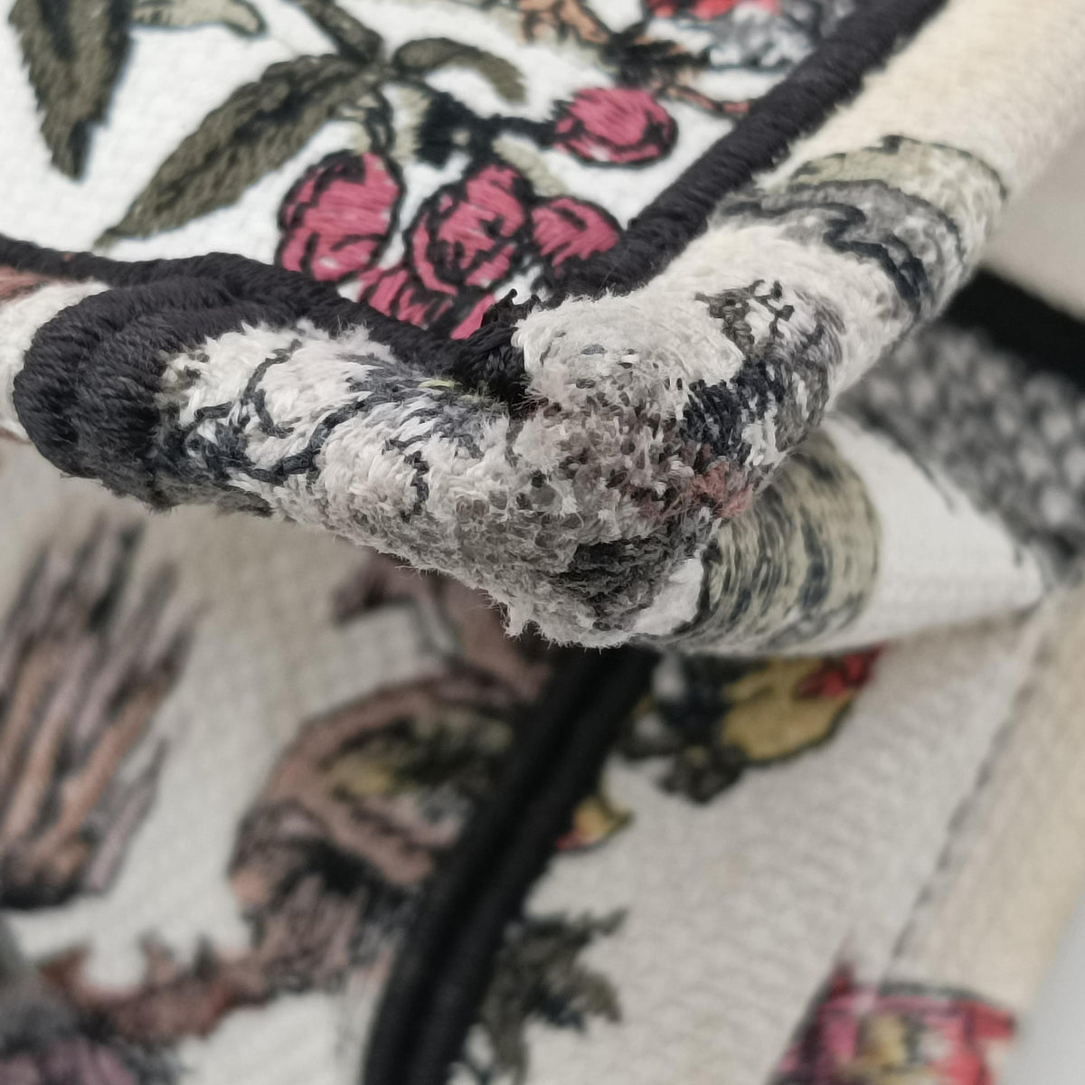 Pre-owned Christian Dior Book Tote White x Multicolour Jacquard  handbag | stylenewstar