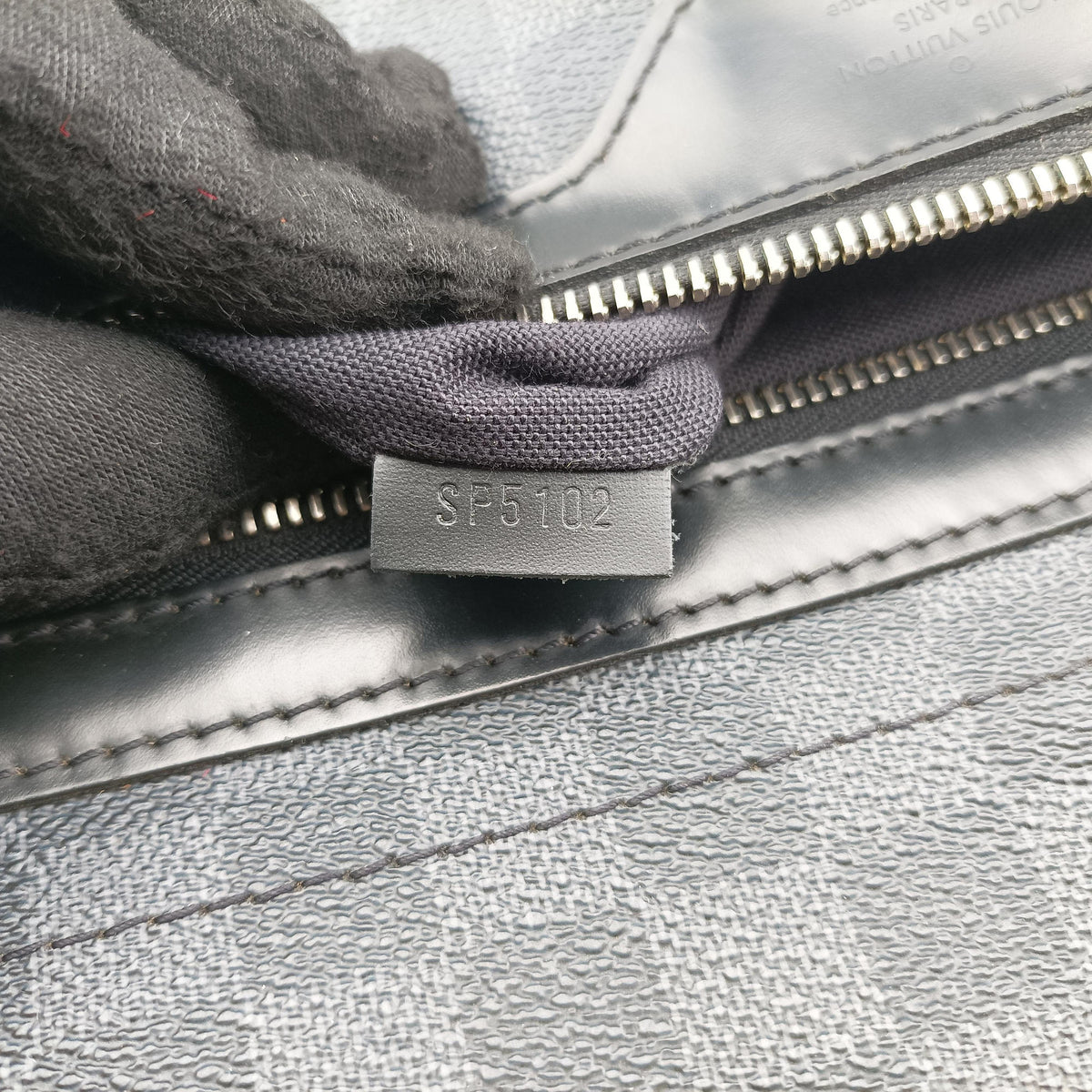 Pre-owned Louis Vuitton DANIEL MM Noir Damier Graphite N58029 shoulderbag | stylenewstar