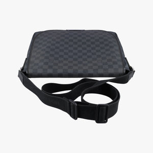 Pre-owned Louis Vuitton DANIEL MM Noir Damier Graphite N58029 shoulderbag | stylenewstar