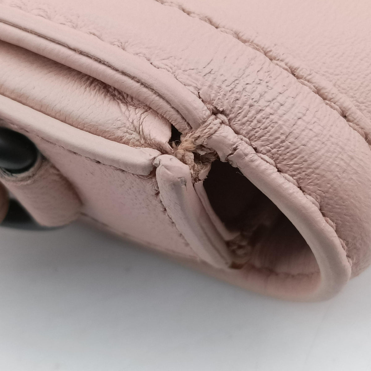 Vintage Bottega Veneta Intrecciato Nappa Rialto Pink lambskin  shoulderbag | stylenewstar