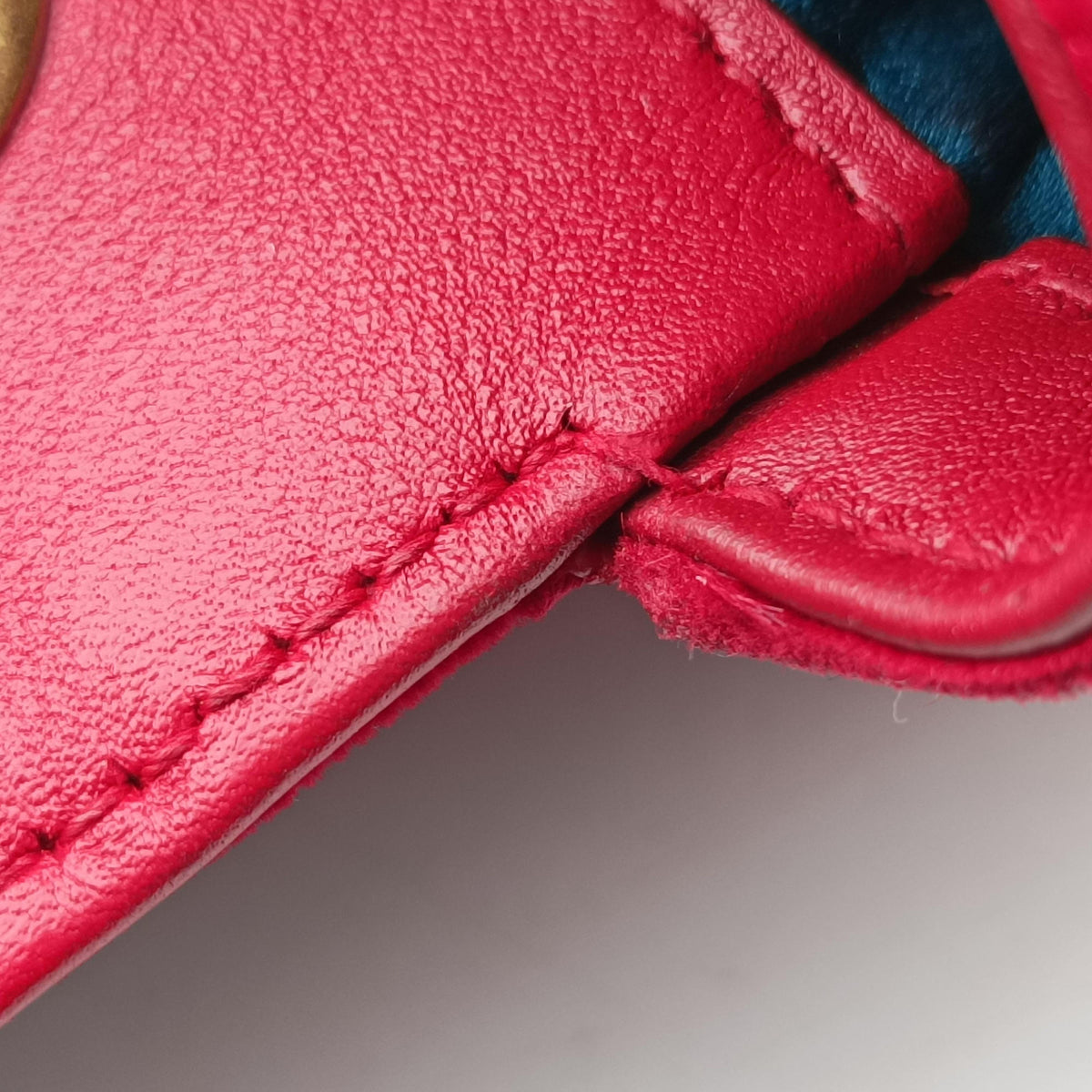 Secondhand Gucci GG Marmont Red velour 446744 shoulderbag | stylenewstar