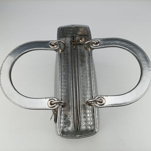 Pre-owned Christian Dior Lady Dior Silver Patent  shoulderbag | stylenewstar