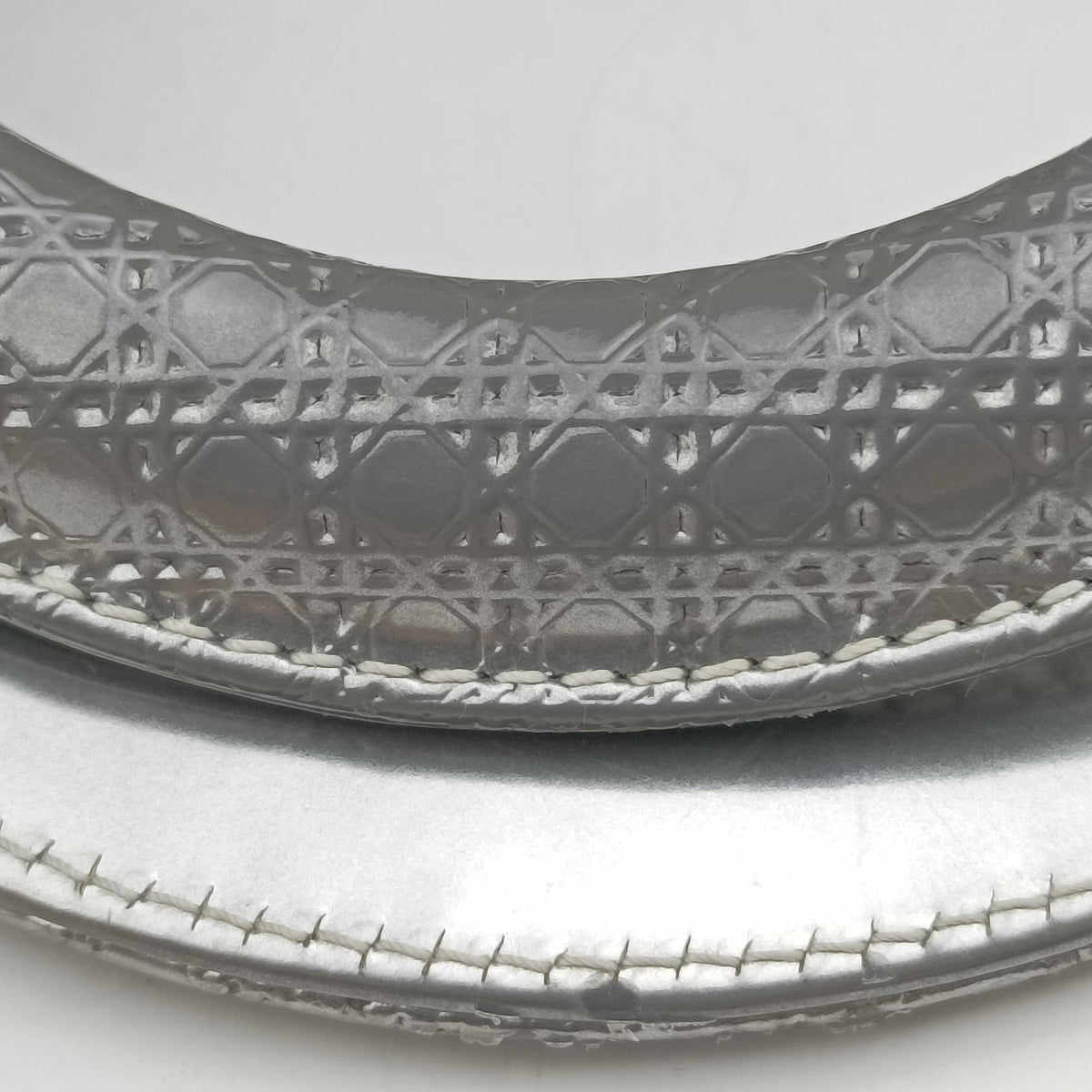 Pre-owned Christian Dior Lady Dior Silver Patent  shoulderbag | stylenewstar