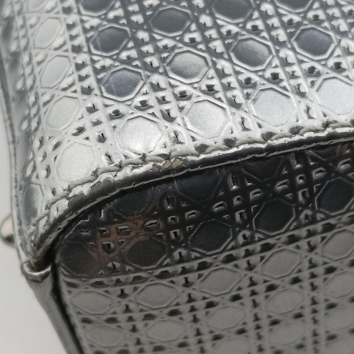 Pre-owned Christian Dior Lady Dior Silver Patent  shoulderbag | stylenewstar