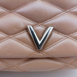 Pre-owned Louis Vuitton GO-14MM Beige Leather  shoulderbag | stylenewstar