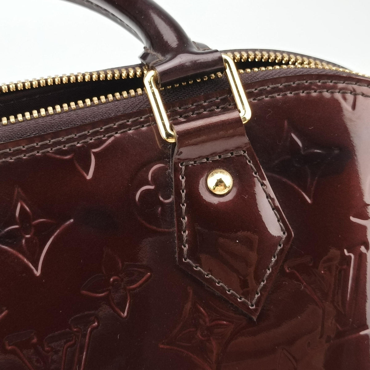Secondhand Louis Vuitton Alma PM Amarante Vernis M91611 handbag | stylenewstar