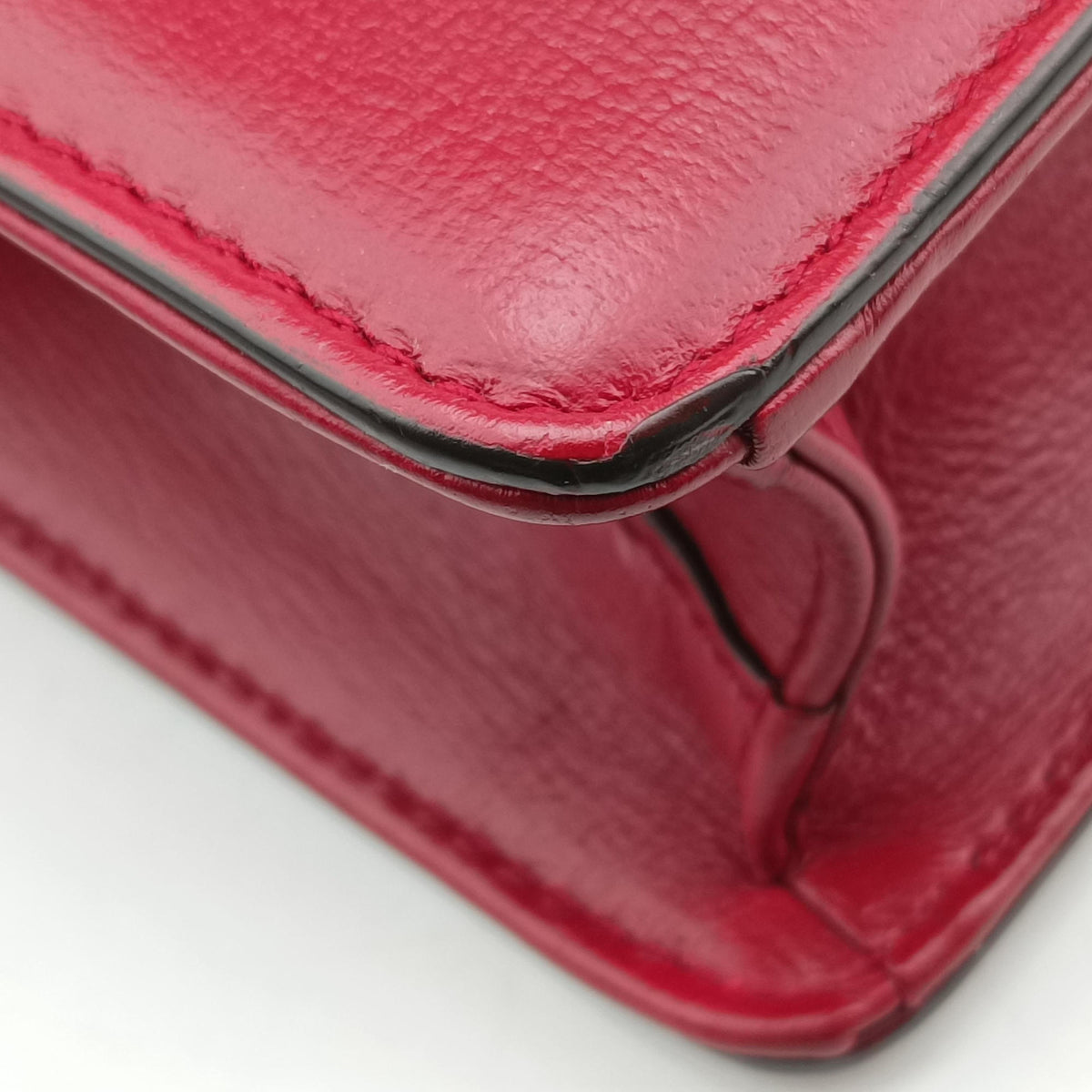 Pre-owned Gucci GG Ring GG Marmont Red Leather 589474 shoulderbag | stylenewstar
