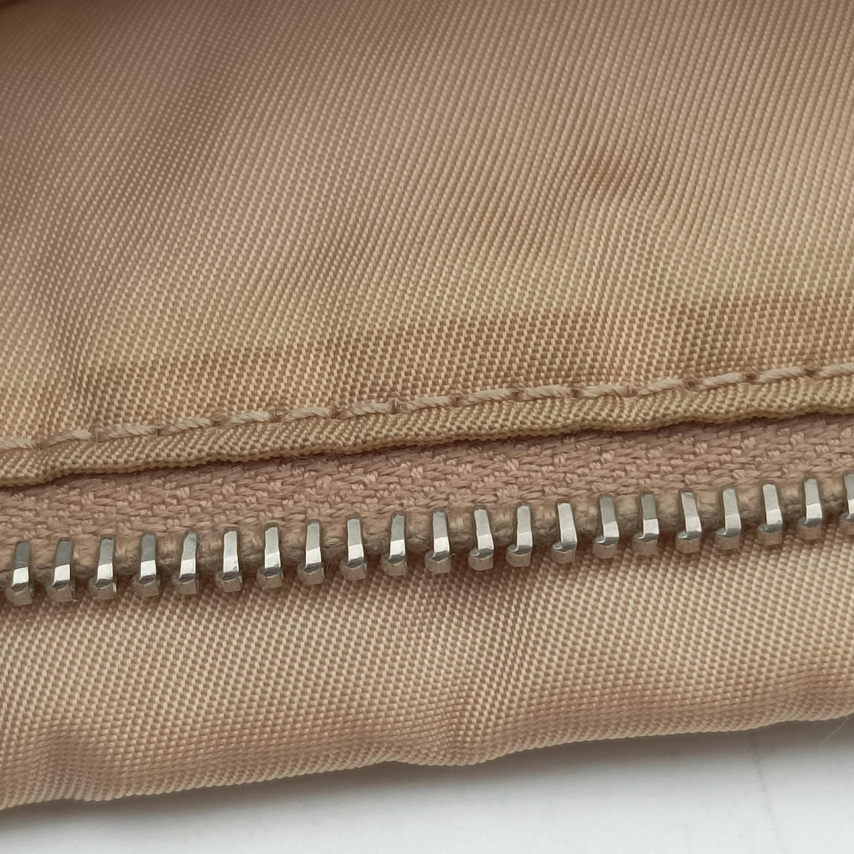 Pre-owned Prada Tessuto Pockt Camel nylon  shoulderbag | stylenewstar