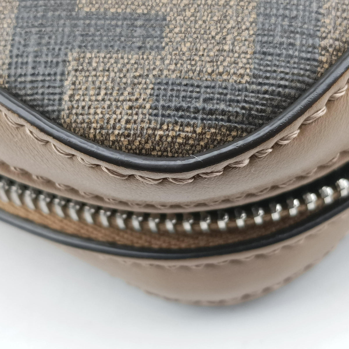 Pre-owned Fendi Zucca camera case Brown PVCcoated canvas×Leather 7M0286 shoulderbag | stylenewstar
