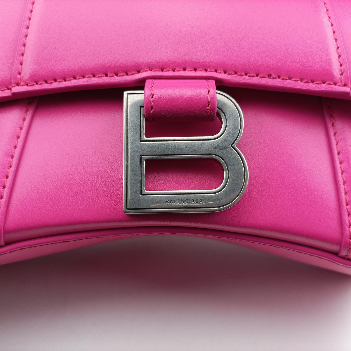 Pre-owned Balenciaga Hourglass Pink leather  shoulderbag | stylenewstar