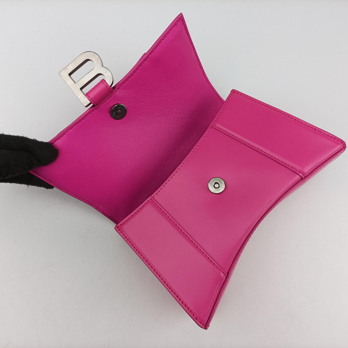 Pre-owned Balenciaga Hourglass Pink leather  shoulderbag | stylenewstar